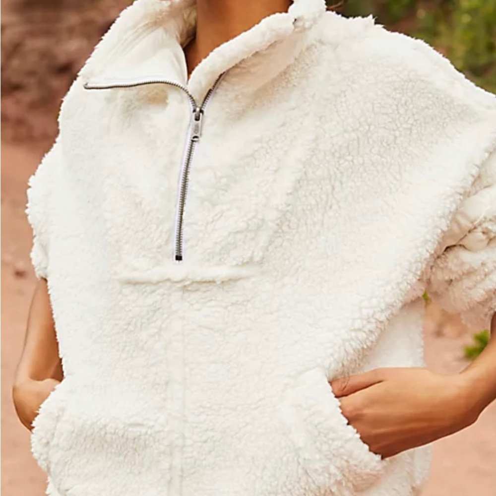 Free People Movement Sherpa cropped hoodie small